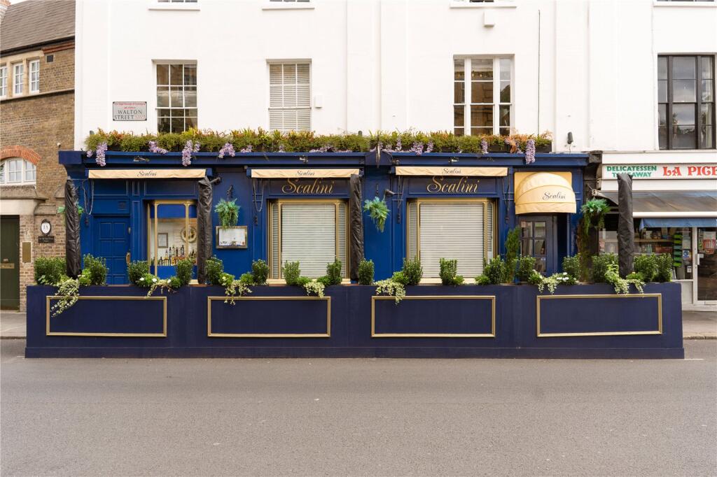 3 bedroom apartment for sale in Pont Street, Belgravia, London, SW1X